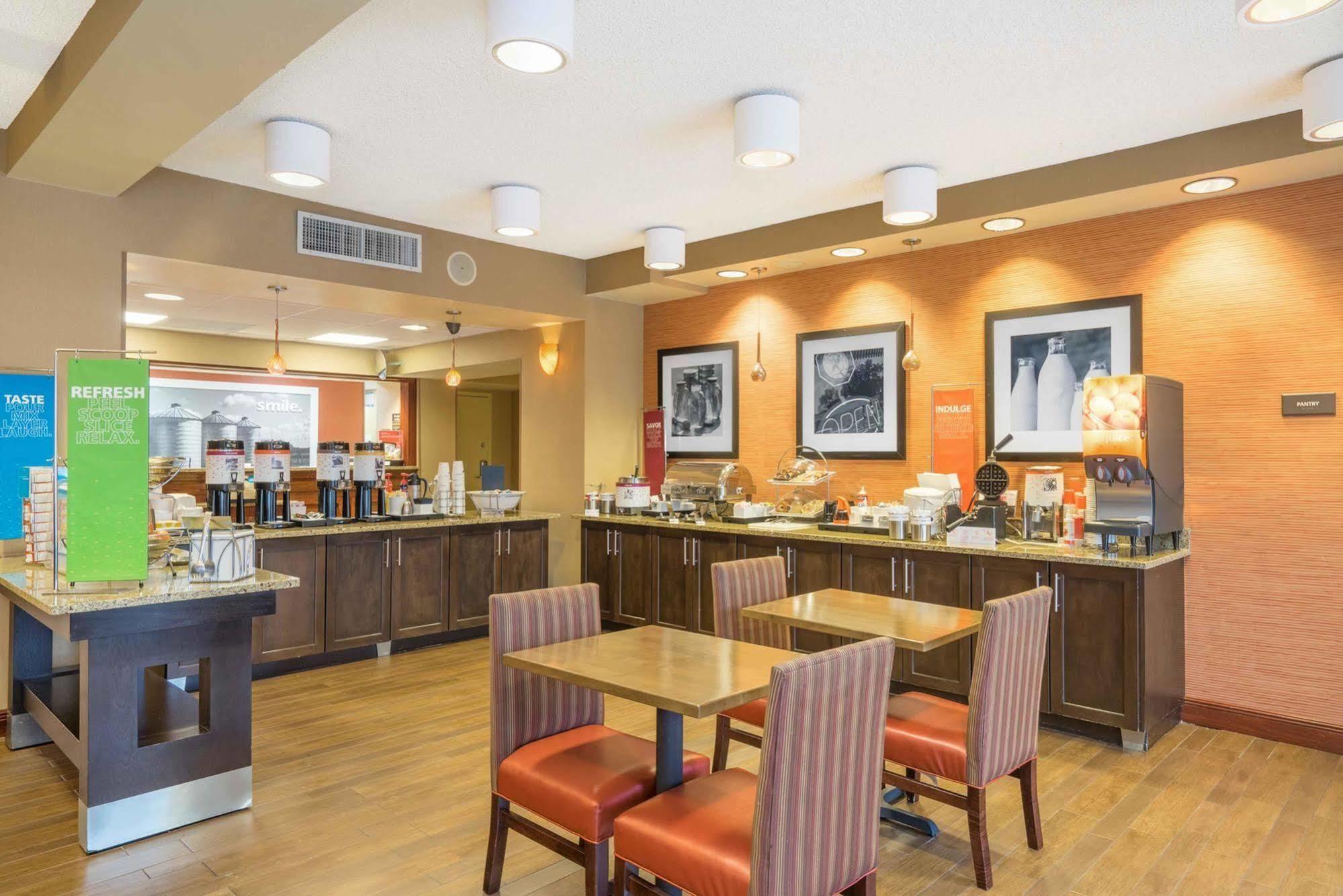 Hampton Inn Jonesboro Eksteriør billede