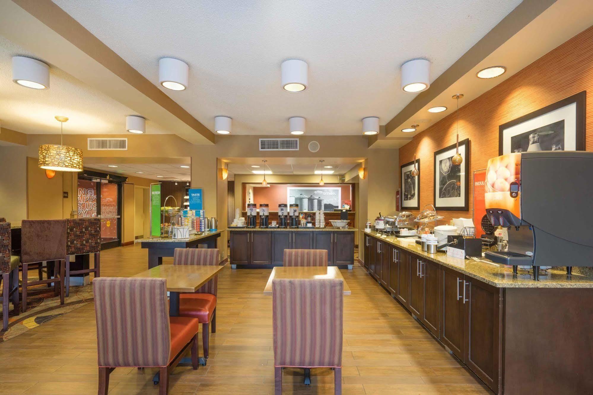 Hampton Inn Jonesboro Eksteriør billede